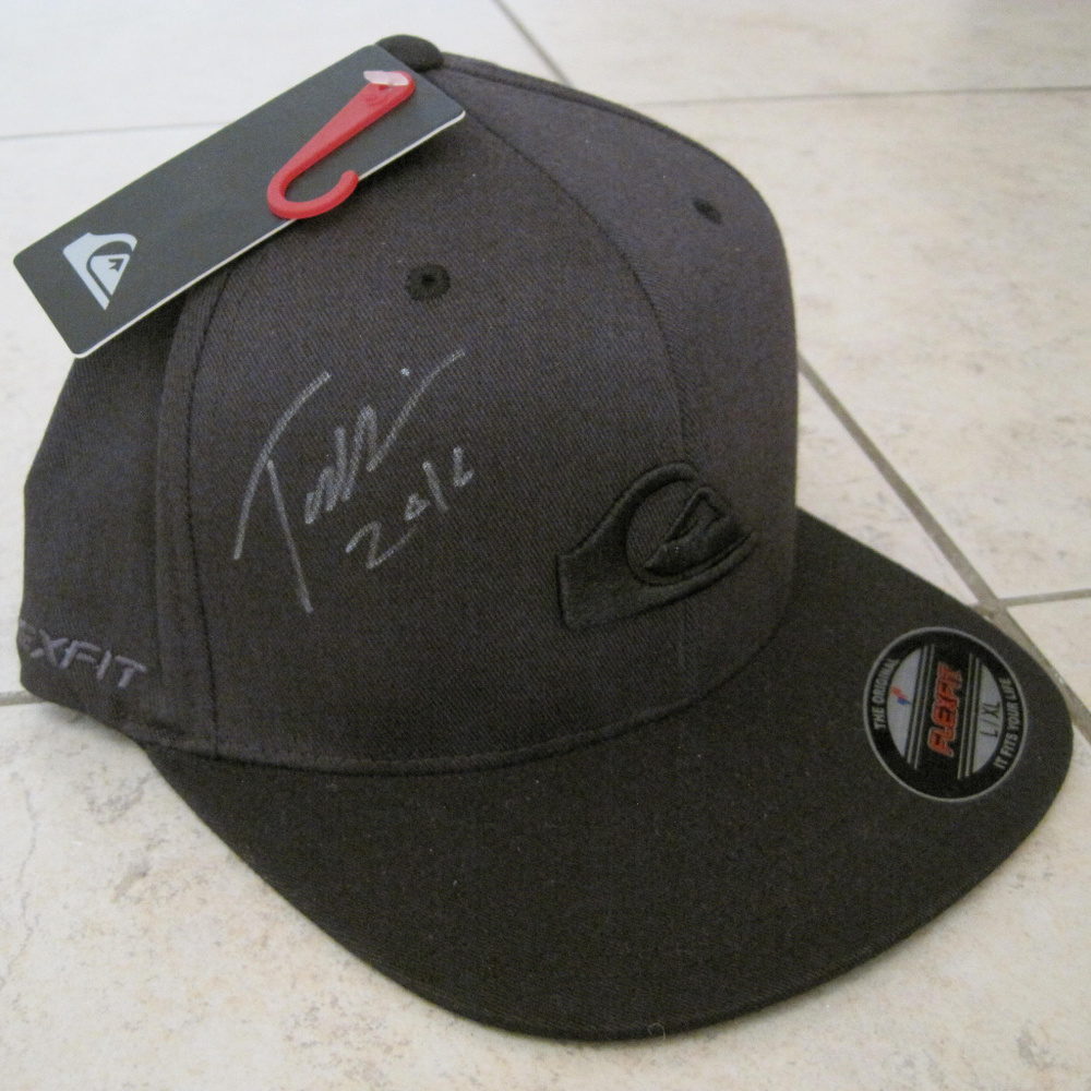 QUIKSILVER BLACK HAT SIGNED BY SNOWBOARDER L / XL - Picture 1 of 6